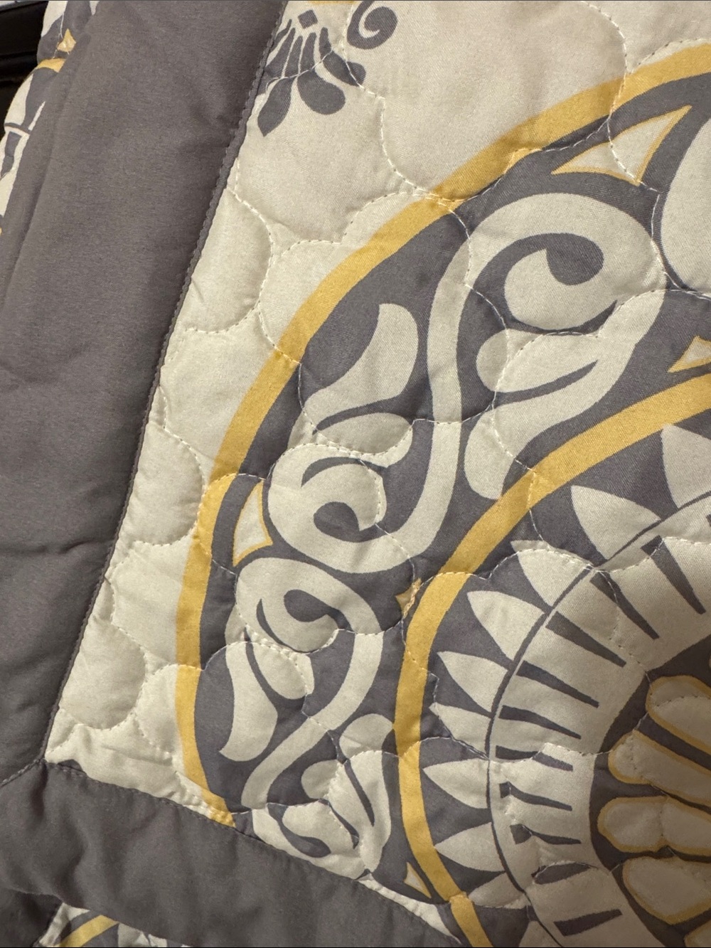 Gray and yellow quilted bedspread with 2 matching shams and 1 throw pillow - Picture 4 of 4